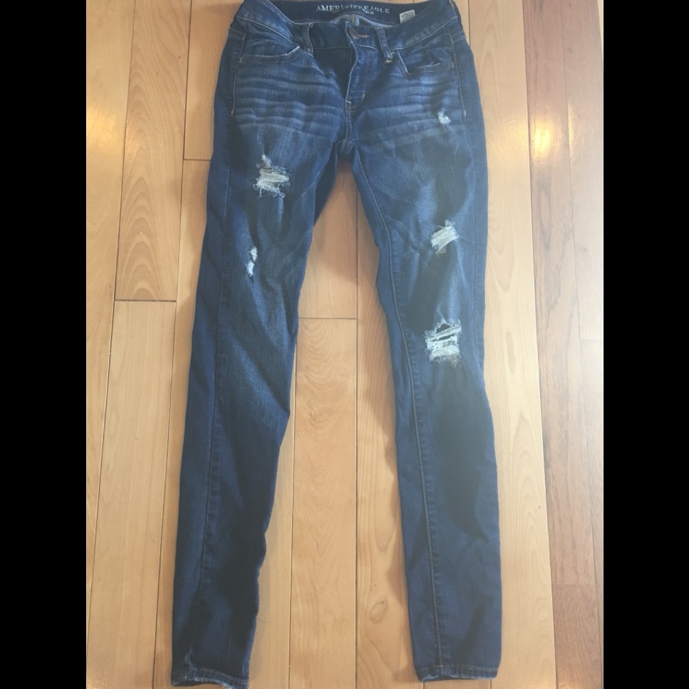 American Eagle Jeans with the trendy tears